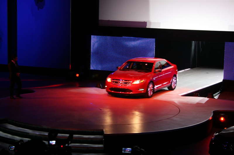 Illustration for article titled 2010 Ford Taurus: A Flagship Returns
